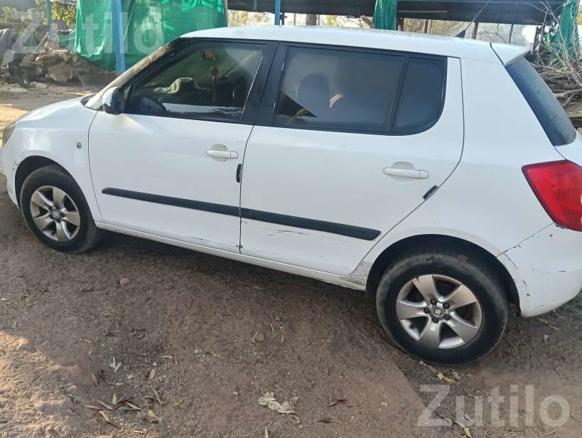 2011 Skoda Fabia Second Owner Car - Cars - Vijapur - Image 4