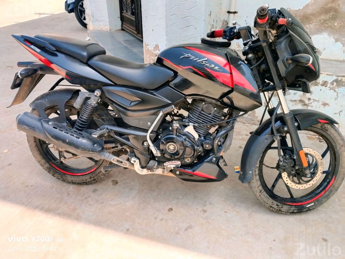 Bajaj Pulsar 125 Bike 2023 Model - Bikes - Siddhpur - Image 1