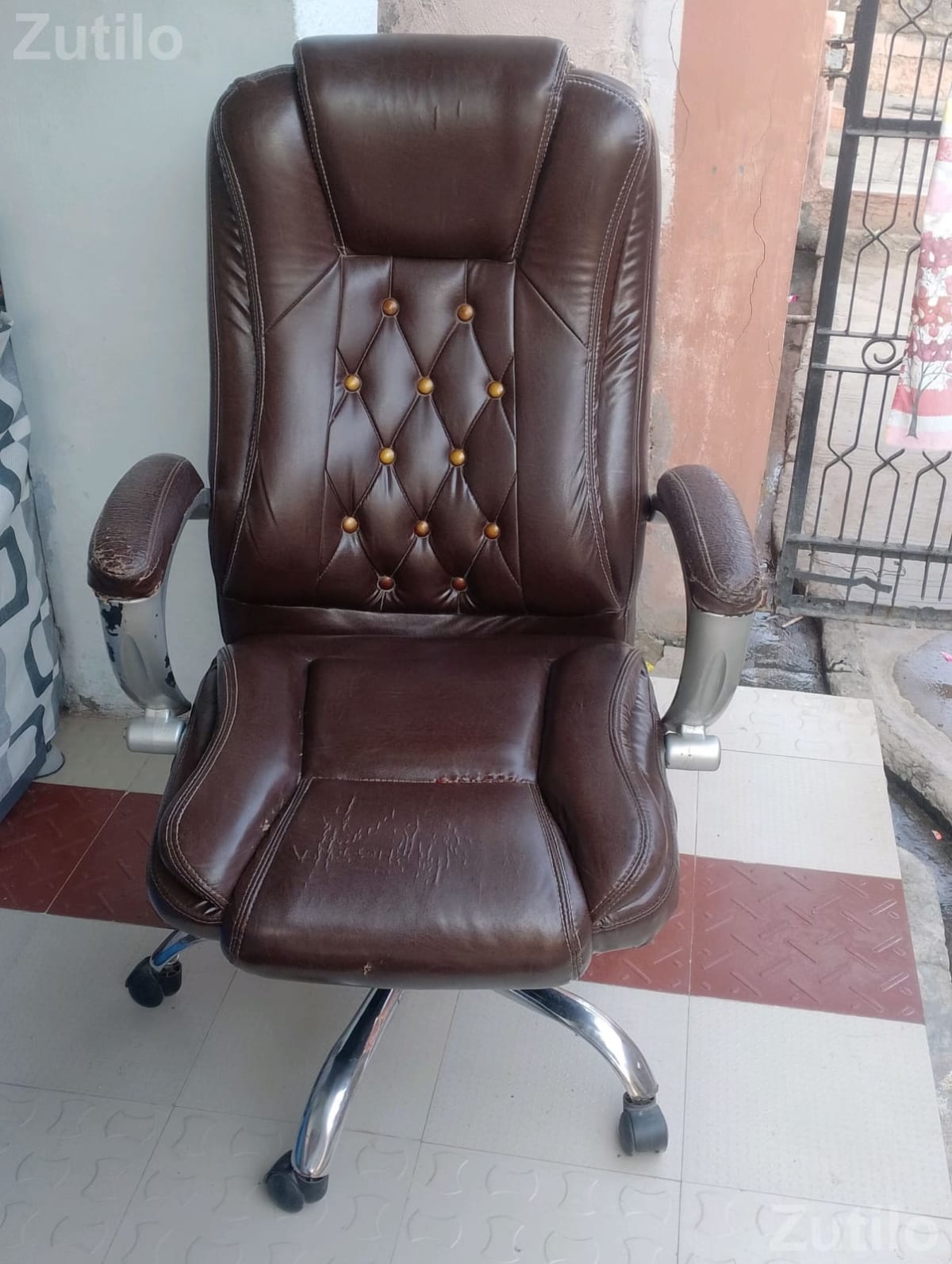 office chair - ઓફિસ ફર્નિચર - રાધનપુર - Image 1
