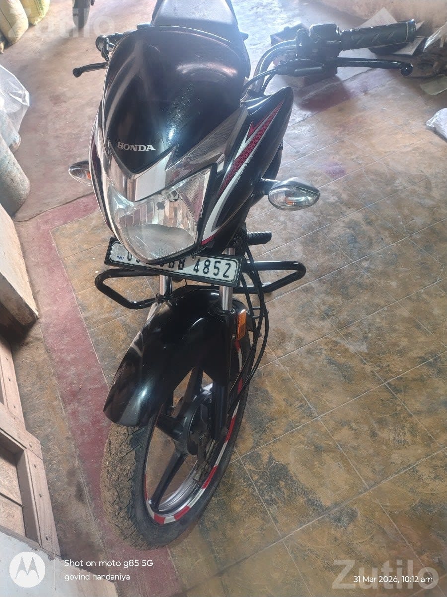 Honda Shine Black Motorcycle - Bikes - Mangrol - Image 2