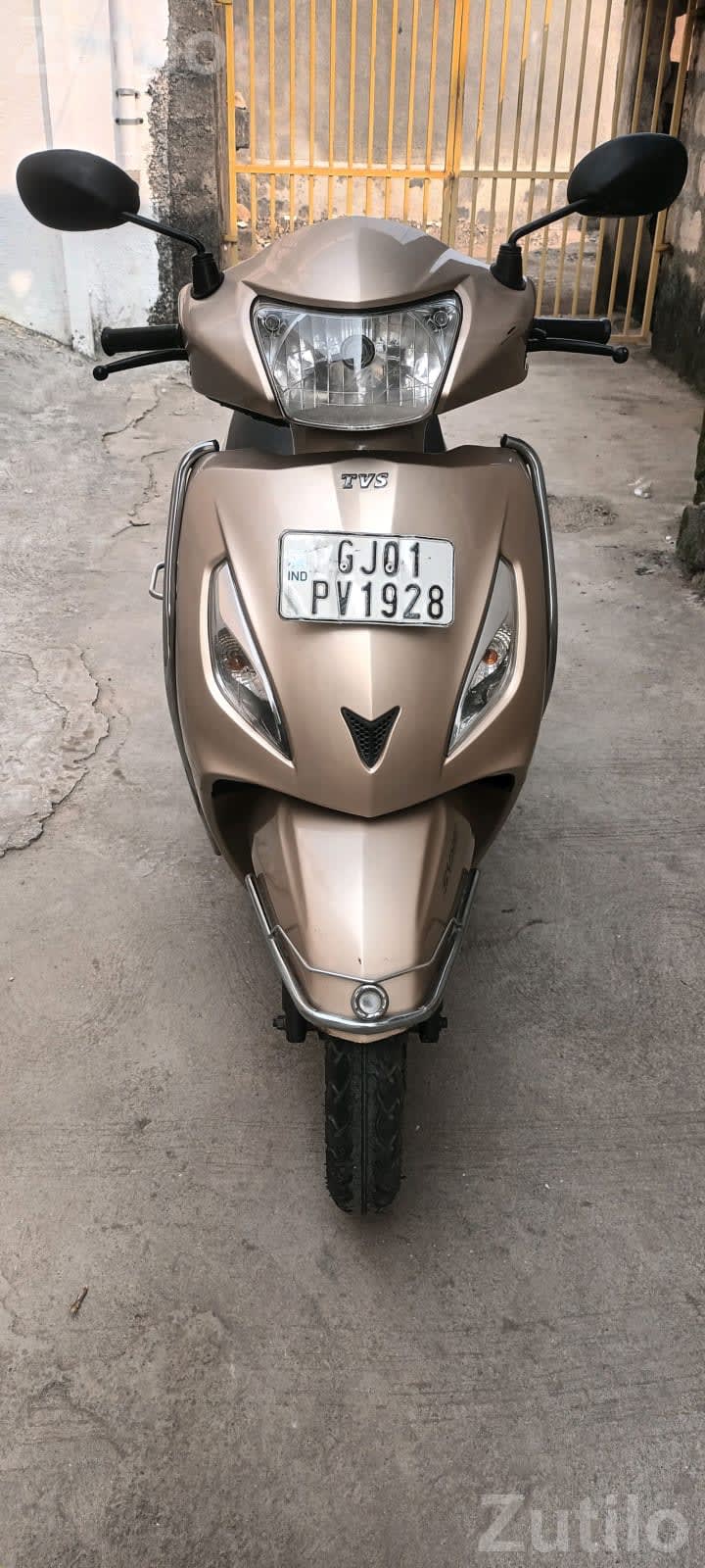 2018 TVS Jupiter Scooter - બાઇક્સ - જુનાગઢ - Image 2