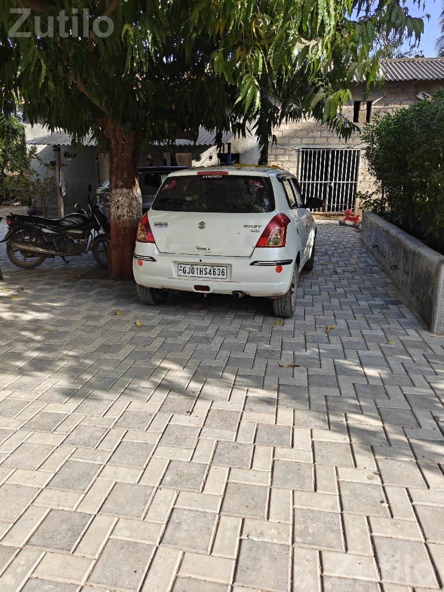 Maruti Suzuki Swift LDi White Diesel 2009 - Cars - Dhokadva - Image 3