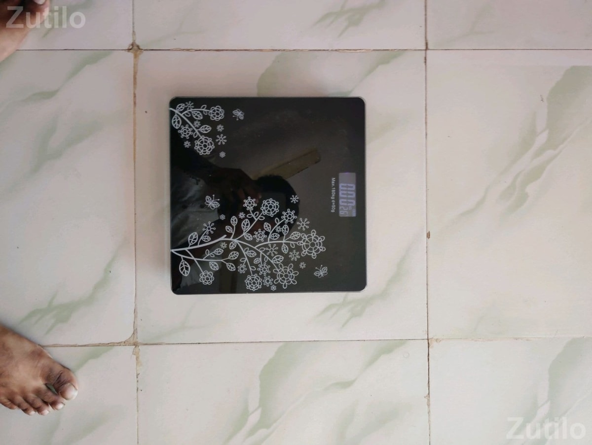 Digital Weight Machine Glass Weighing Scale - Gym & Fitness Equipment - Palitana - Image 3