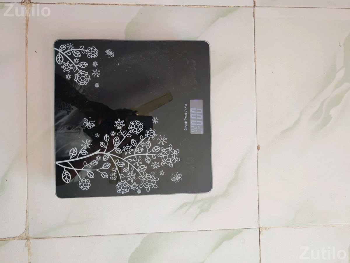 Digital Weight Machine Glass Weighing Scale - Gym & Fitness Equipment - Palitana - Image 4