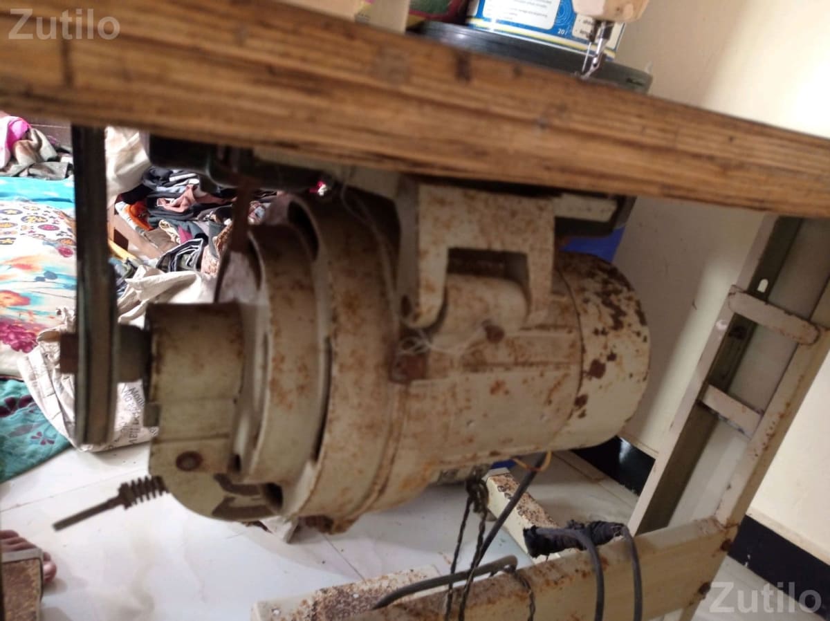 Heavy Industrial Sewing Machine with Motor - Machinery - Jamjodhpur - Image 2