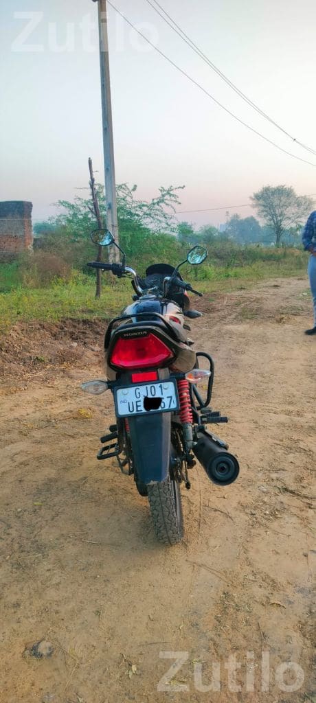 2018 Honda Shine Motorcycle - Bikes - Ahmedabad City - Image 2
