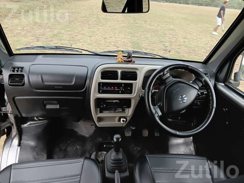 Maruti Suzuki Eeco 5 Seater 2022 Petrol AC - કાર - સુરત શહેર - Image 4