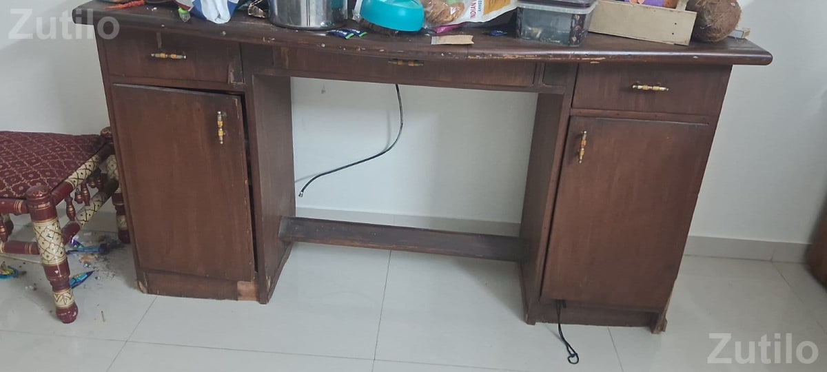 Office table - ઓફિસ ફર્નિચર - અમદાવાદ શહેર - Image 1