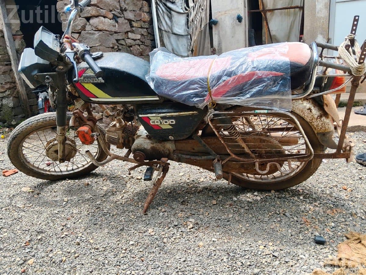 Hero Honda CD 100 Motorcycle - Bikes - Kalyanpur - Image 3