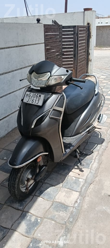 2019 Scooter for Sale with Insurance and Fitness - Bikes - Vadodara City - Image 2