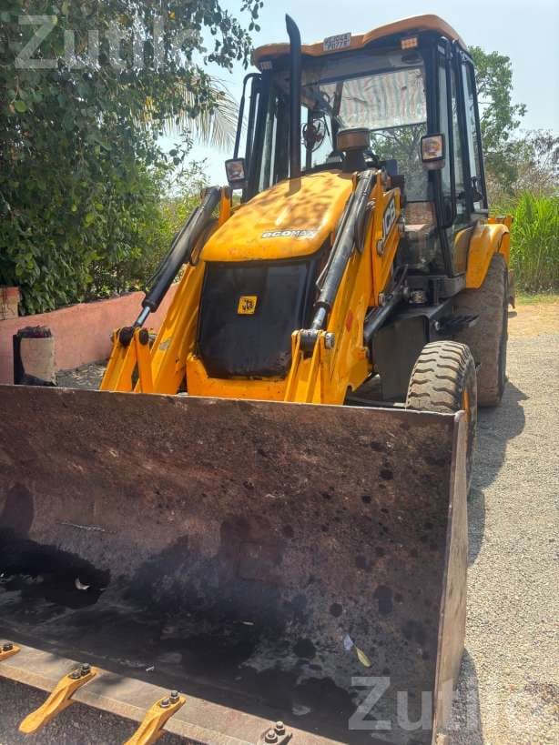 JCB 3DX Backhoe Loader 2013 - Construction Vehicles - Junagadh City - Image 4