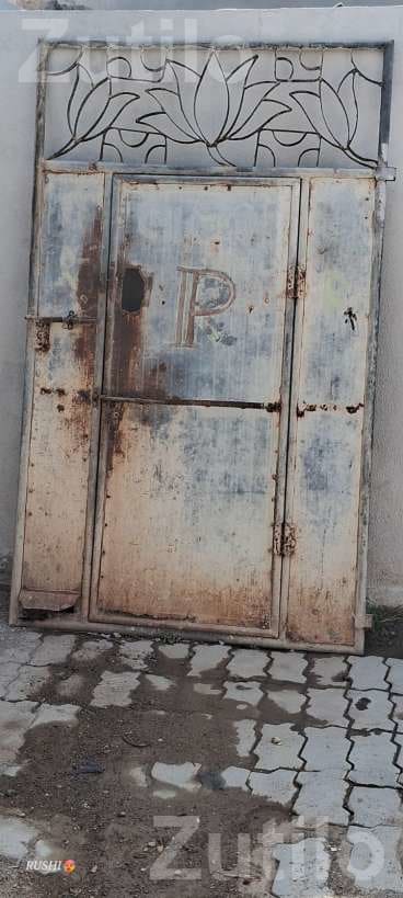 Iron Gate 6.5 x 3.5 ft with Designer Top - Tools & Hardware - Junagadh City - Image 3