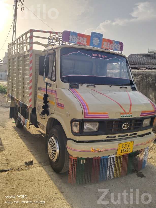Tata 407 Truck 2011 Model - Trucks & Lorries - Bagasara - Image 1