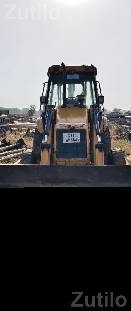JCB 3DX 2012 Backhoe Loader - Construction Vehicles - Surat City - Image 1