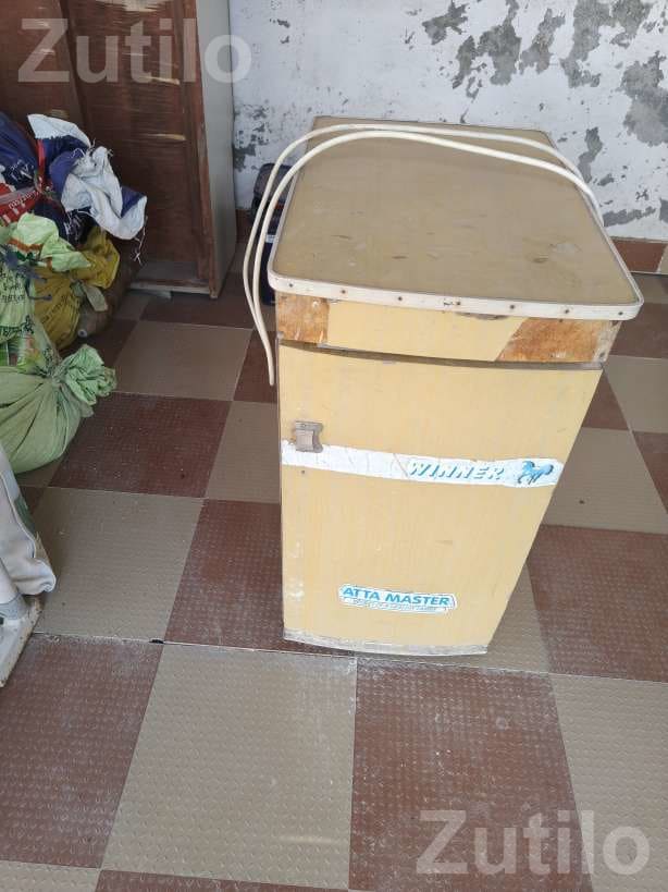 Domestic Flour Mill in Working Condition - Other Home Appliances - Limbdi - Image 4