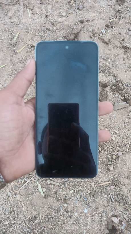 Vivo V50 5G 128GB Mobile Phone - Mobile Phones - Nakhatrana - Image 4