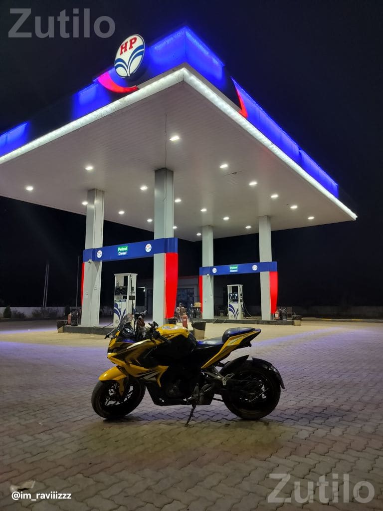 Bajaj Pulsar RS 200 Sports Bike 2015 - Bikes - Nandod - Image 3