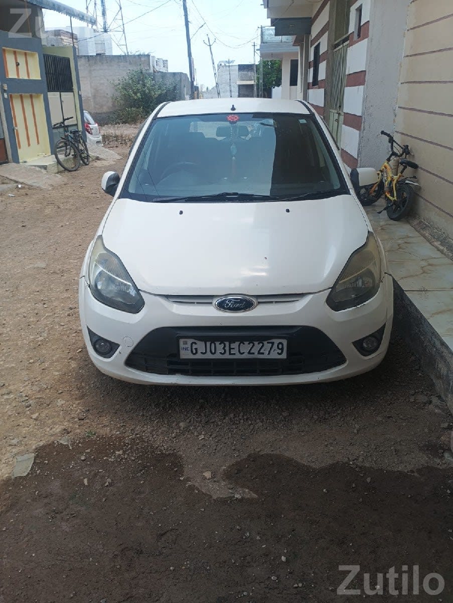 2012 Ford Figo, 2nd Owner with New Tyres - Cars - Visavadar - Image 3