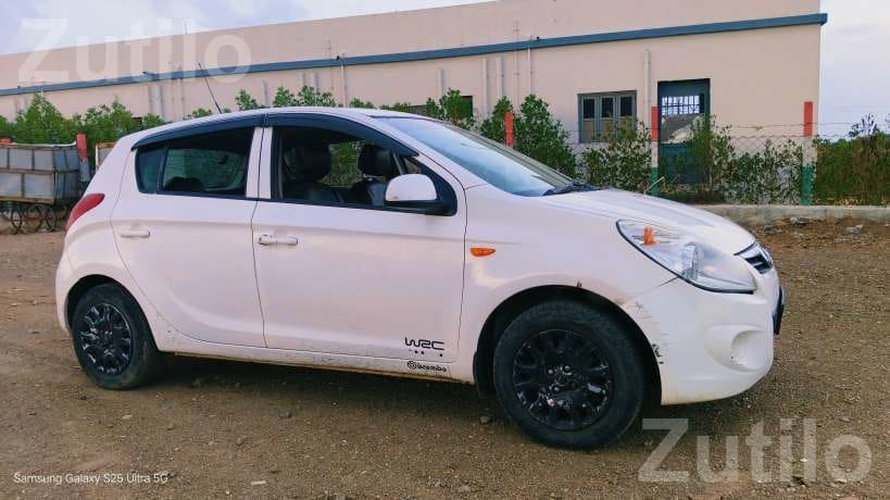 Hyundai i20 Magna 2010 Petrol CNG - Cars - Mahuva - Image 1