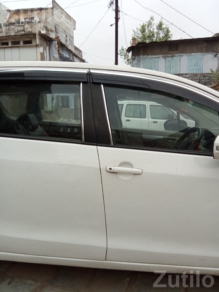 Maruti Suzuki Ertiga 2016 CNG Petrol - કાર - દસ્ક્રોઇ - Image 1