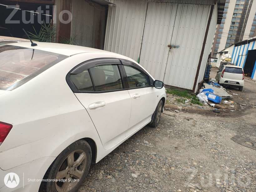 Honda City 2011 Petrol CNG White Sedan - કાર - સુરત શહેર - Image 1