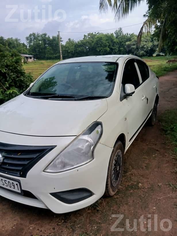 2019 Nissan Diesel Sedan - Cars - Padra - Image 3