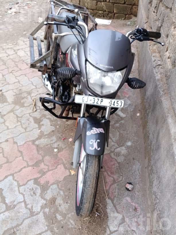 Honda 2020 First Owner Bike - Bikes - Dhokadva - Image 1