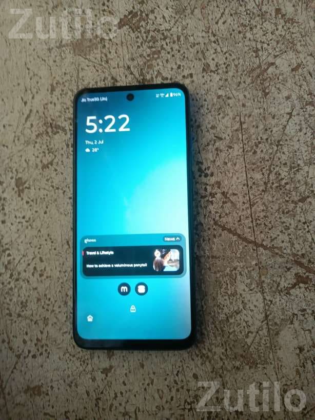 Motorola 5G Smartphone 8 Months Old - Mobile Phones - Ghogha - Image 1