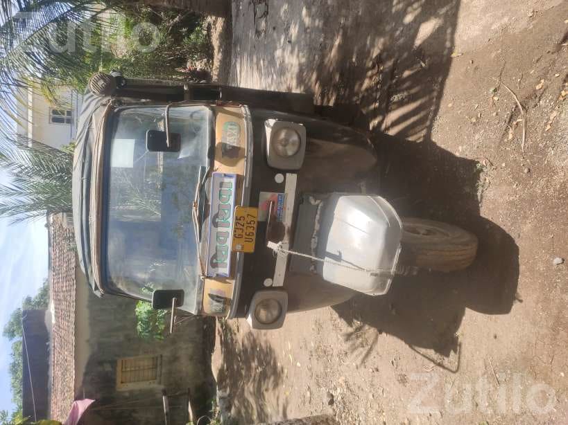 2012 Piaggio Auto Rickshaw for Sale - ઓટો રિક્ષા - પોરબંદર - Image 2