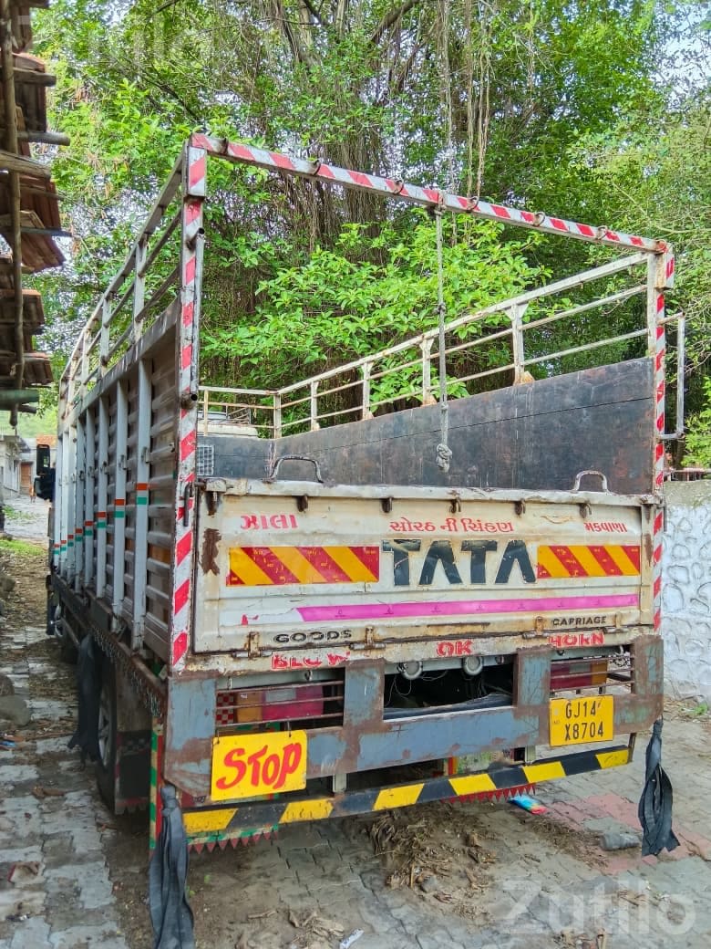 Tata 709 Diesel Goods Truck 2013-14 - Trucks & Lorries - Palitana - Image 1