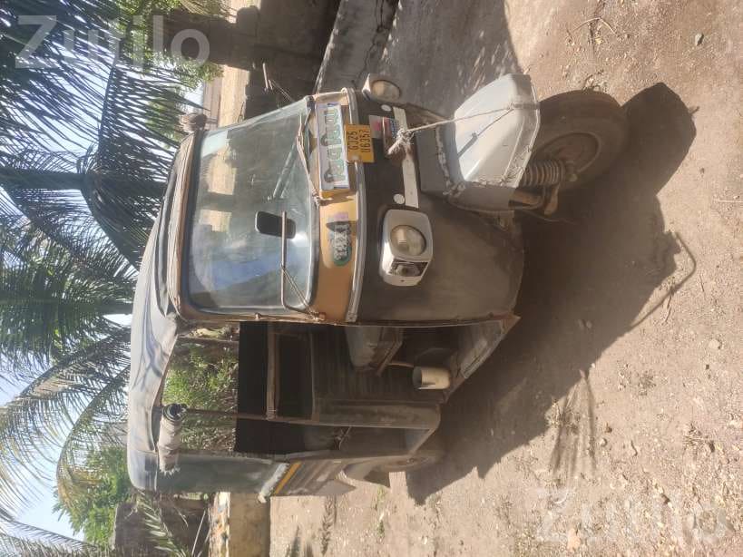 2012 Piaggio Auto Rickshaw for Sale - ઓટો રિક્ષા - પોરબંદર - Image 3