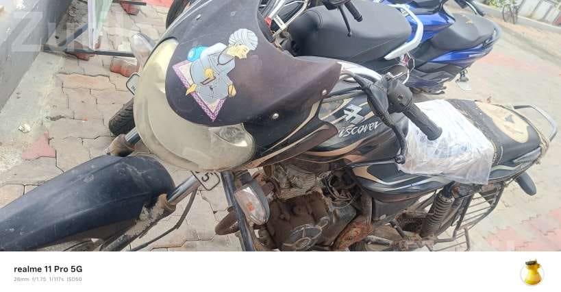 2012 Bajaj Discover Motorcycle with RC Book - Bikes - Lalpur - Image 5
