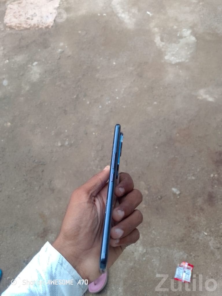 Vivo V50e 5G 8GB RAM 128GB with Bill Box - મોબાઇલ ફોન - કલાવડ - Image 1