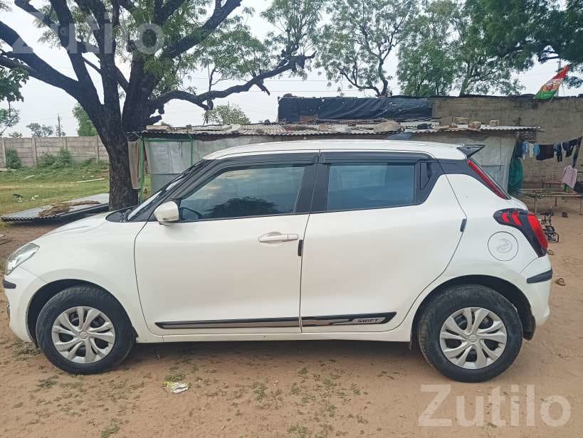 2019 Maruti Suzuki Swift VXi Petrol - કાર - વિજાપુર - Image 5