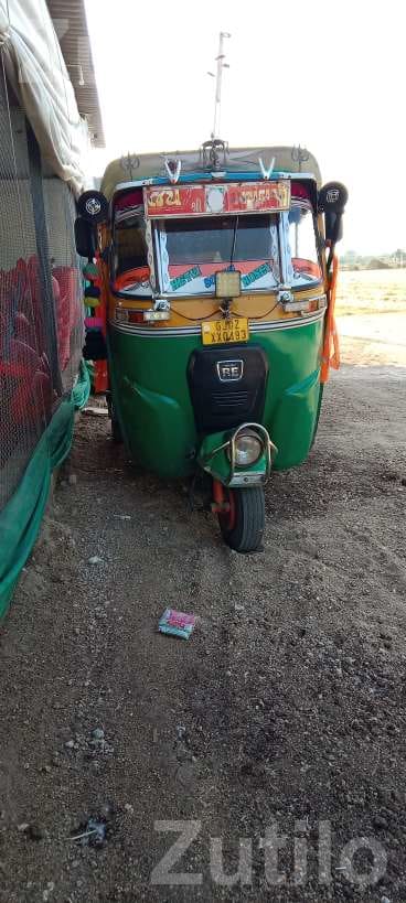 2014 CNG Auto Rickshaw Green Yellow - Auto Rickshaws - Vadnagar - Image 1