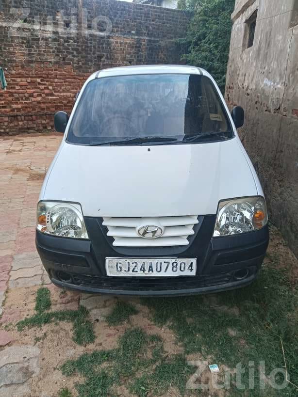 Hyundai Santro 2011-12 Model White Car - Cars - Patan City - Image 5
