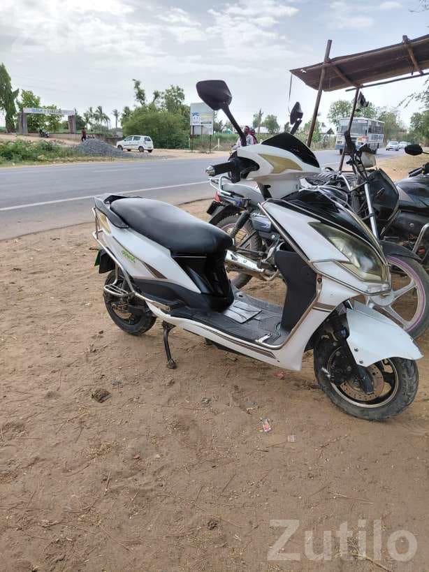 Joy Electric Scooter with Lithium Battery - બાઇક્સ - પાટણ શહેર - Image 2