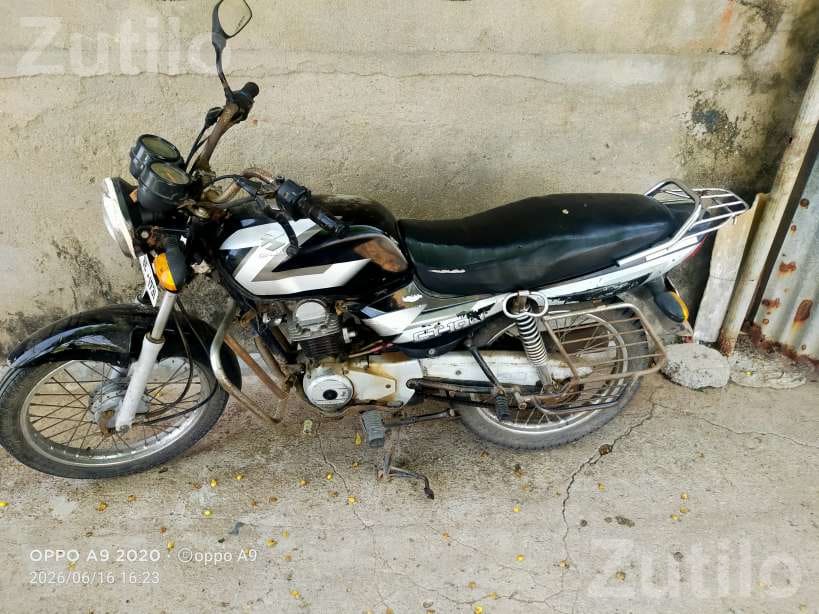 Bajaj Bike 2010 Model in Running Condition - Bikes - Bharuch City - Image 4