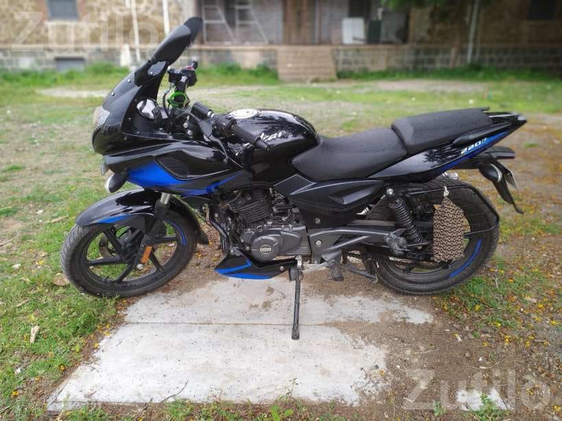 Bajaj Pulsar 220F 2020, 49,000 km - બાઇક્સ - છોટાઉદેપુર - Image 2