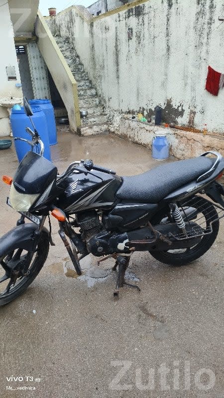 Black Suzuki Bike, 1 Owner - બાઇક્સ - ઉપલેટા - Image 1