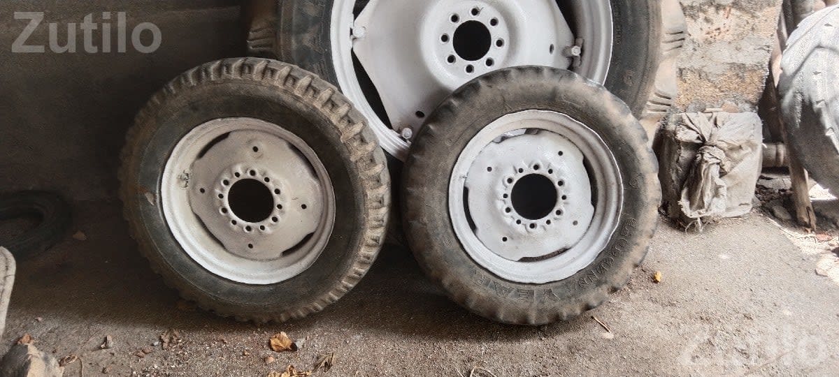 Tractor Tyres 13.6-28, 2 Small 2 Large - Auto Parts - Ranavav - Image 1