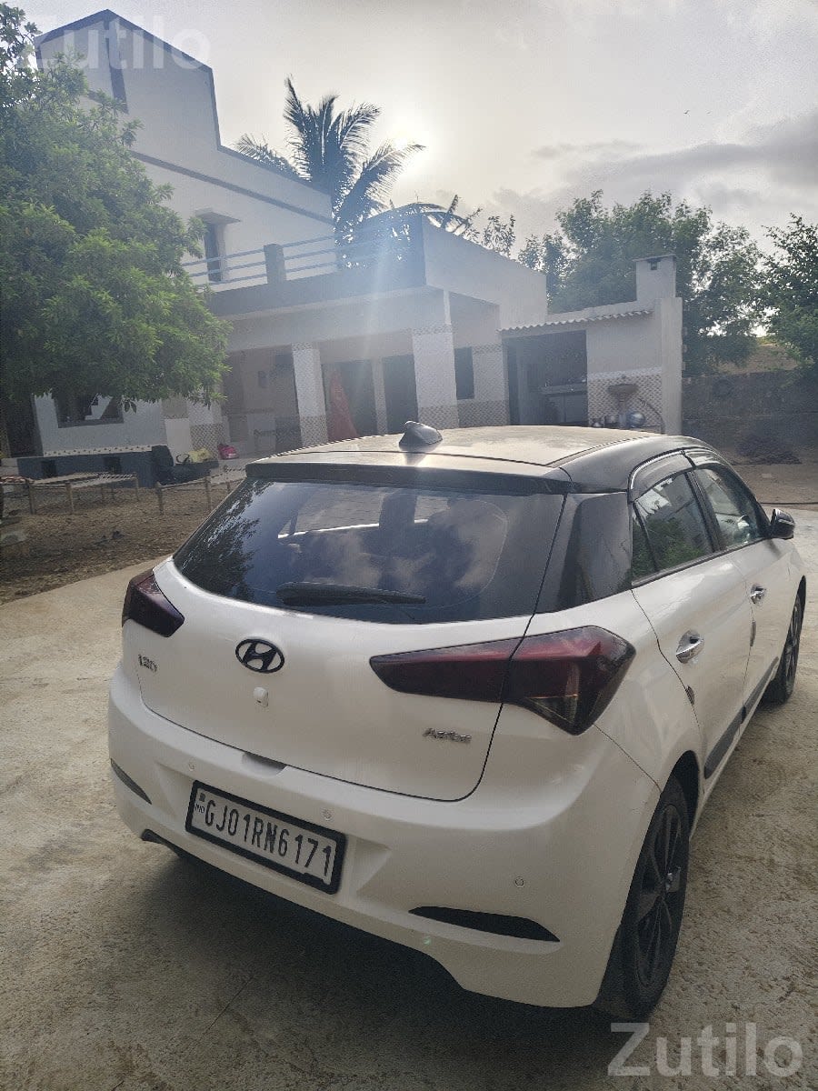 Hyundai i20 Asta Diesel 2017 - કાર - કલ્યાણપુર - Image 1