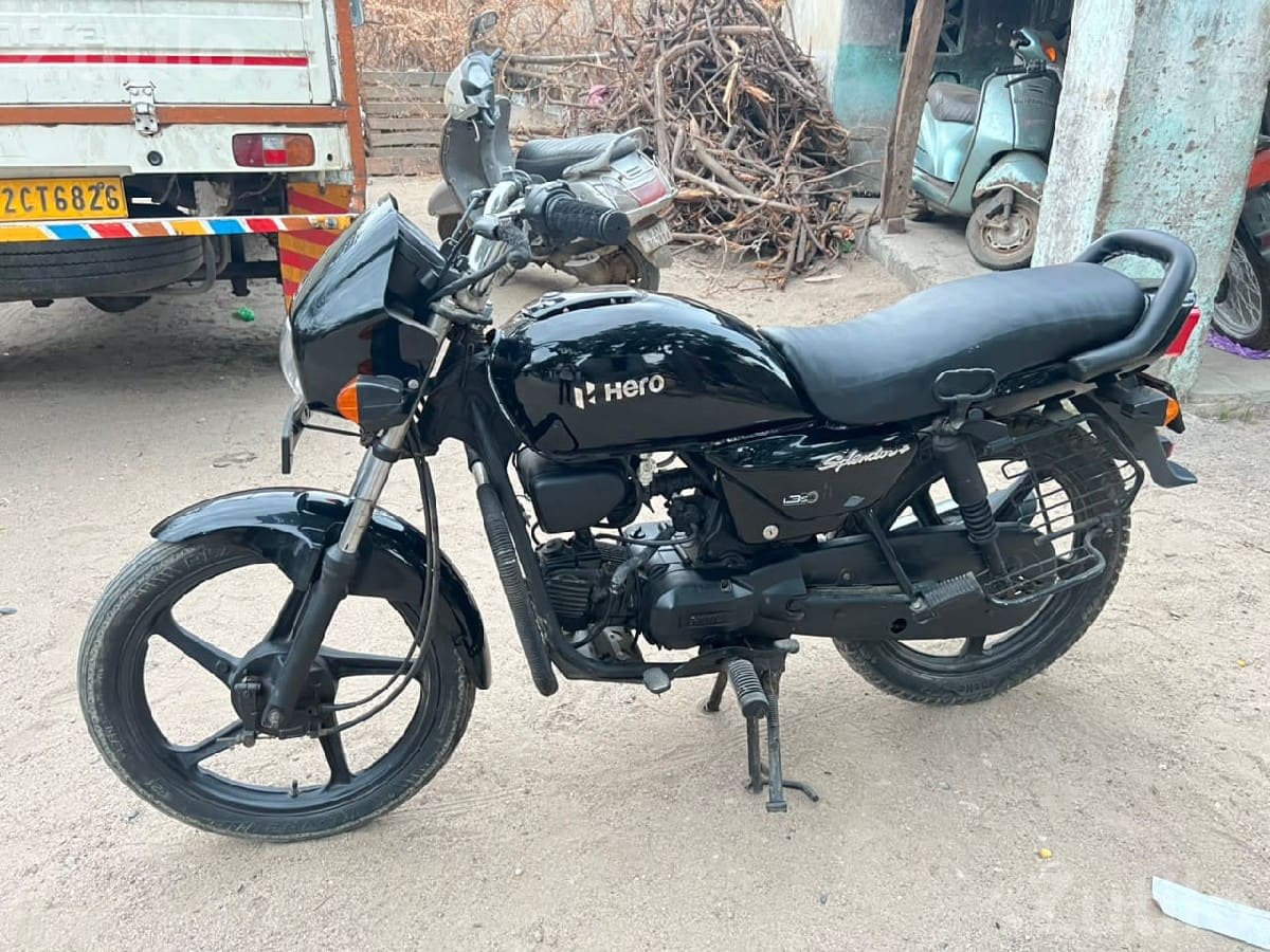 2018 Hero Splendor Plus i3S Bike - Bikes - Keshod - Image 1