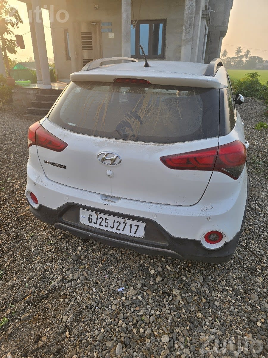 Hyundai i20 Active 2015 Petrol Car - Cars - Porbandar City - Image 1