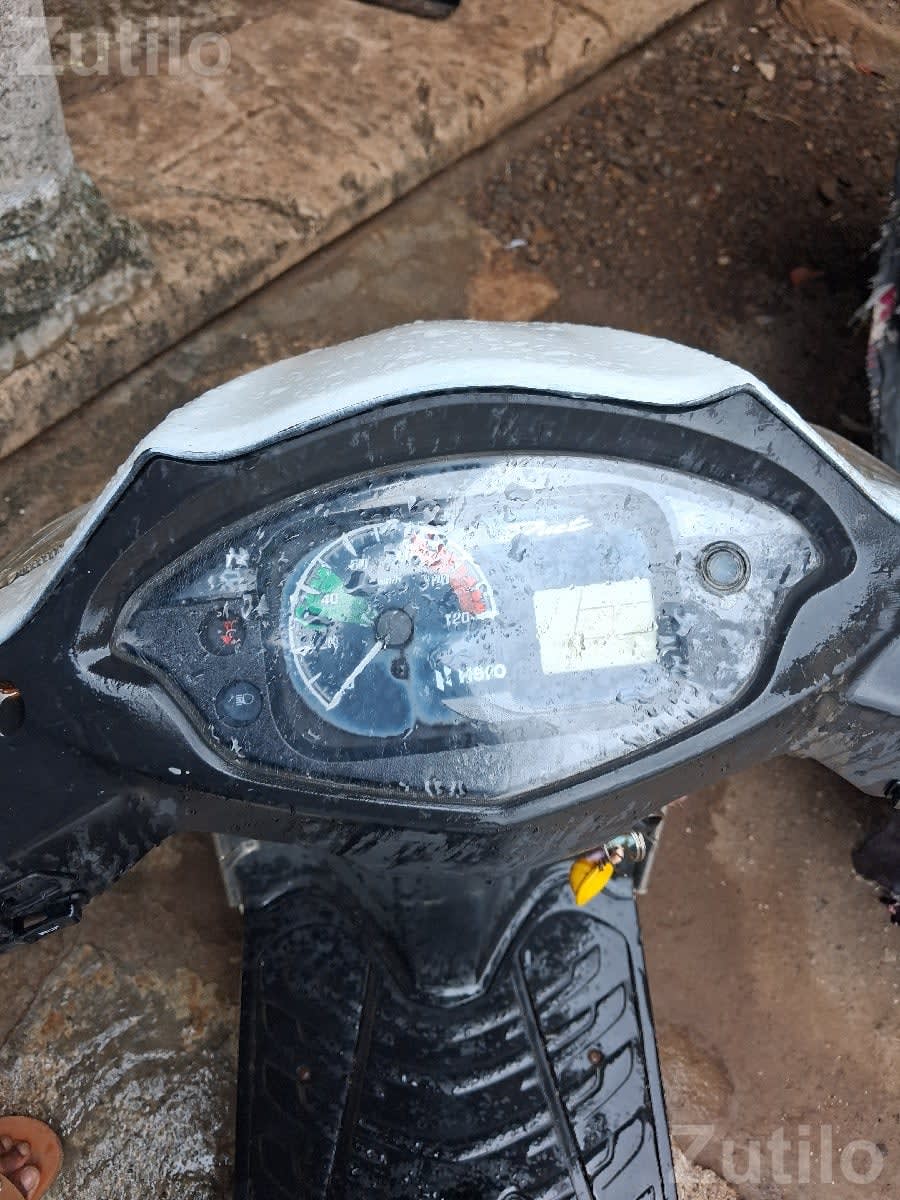 Hero Duet Scooter, Single Owner - Bikes - Jamjodhpur - Image 1