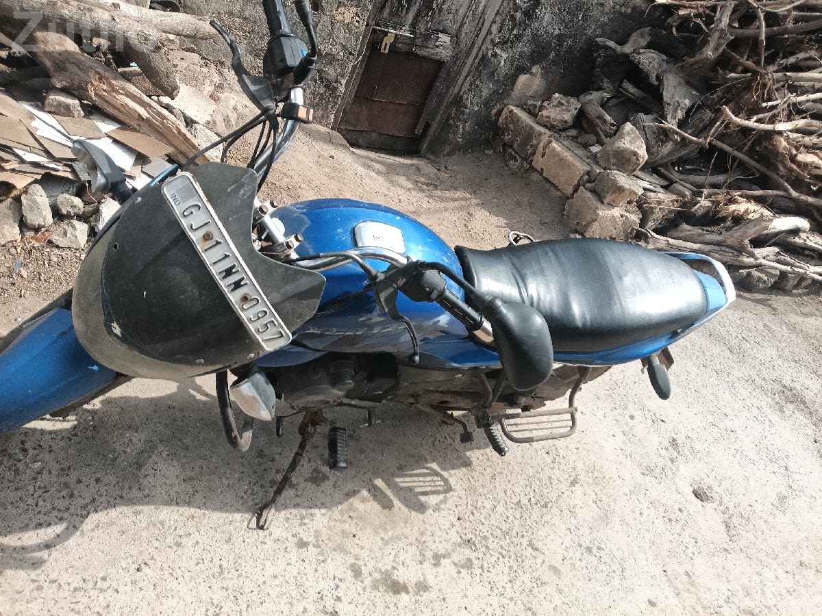 2009 Bajaj XCD Blue Motorcycle - Bikes - Kalyanpur - Image 1