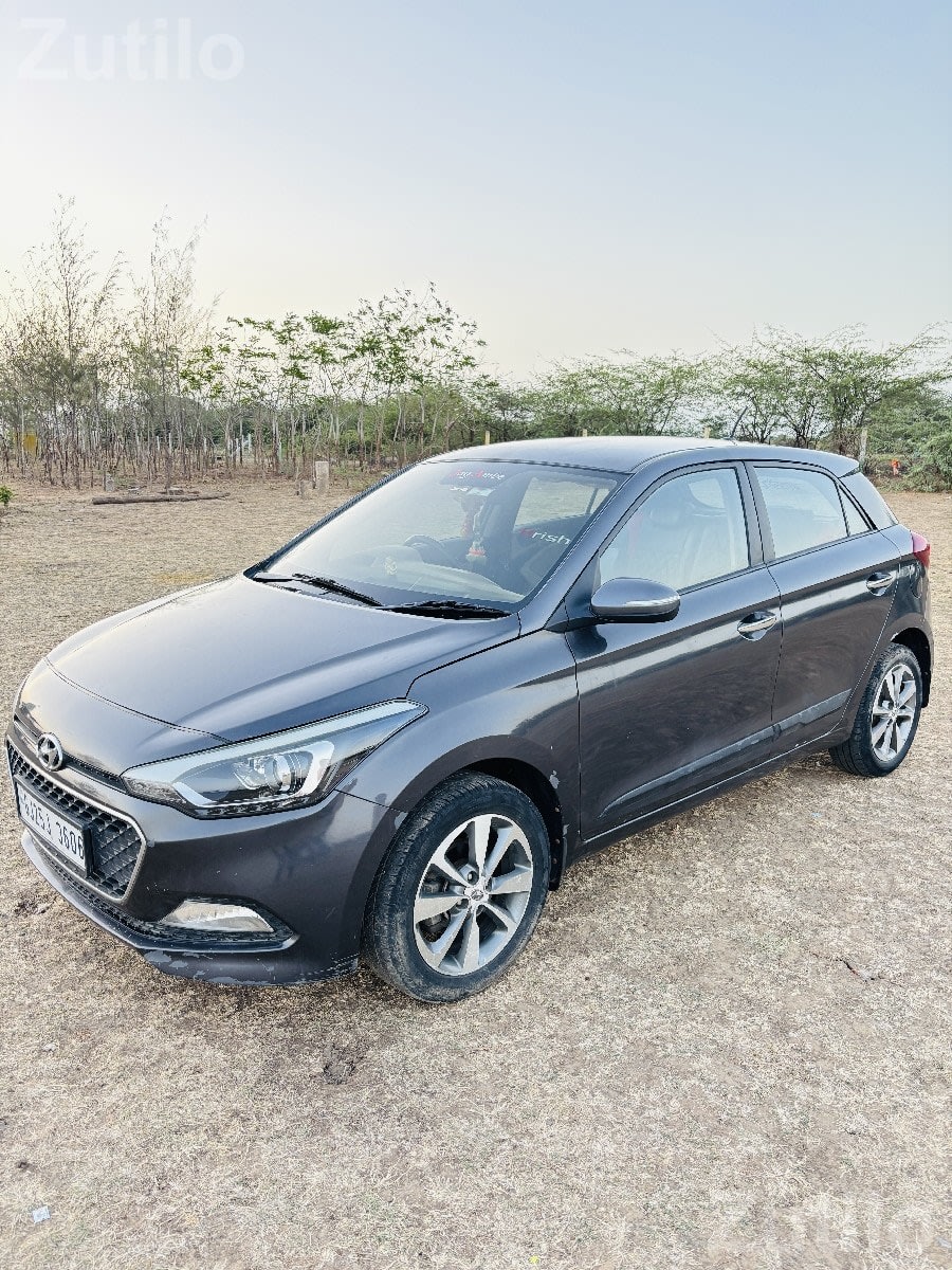 Hyundai i20 Asta 2017 Petrol, 85,000 km - કાર - ગોંડલ - Image 1