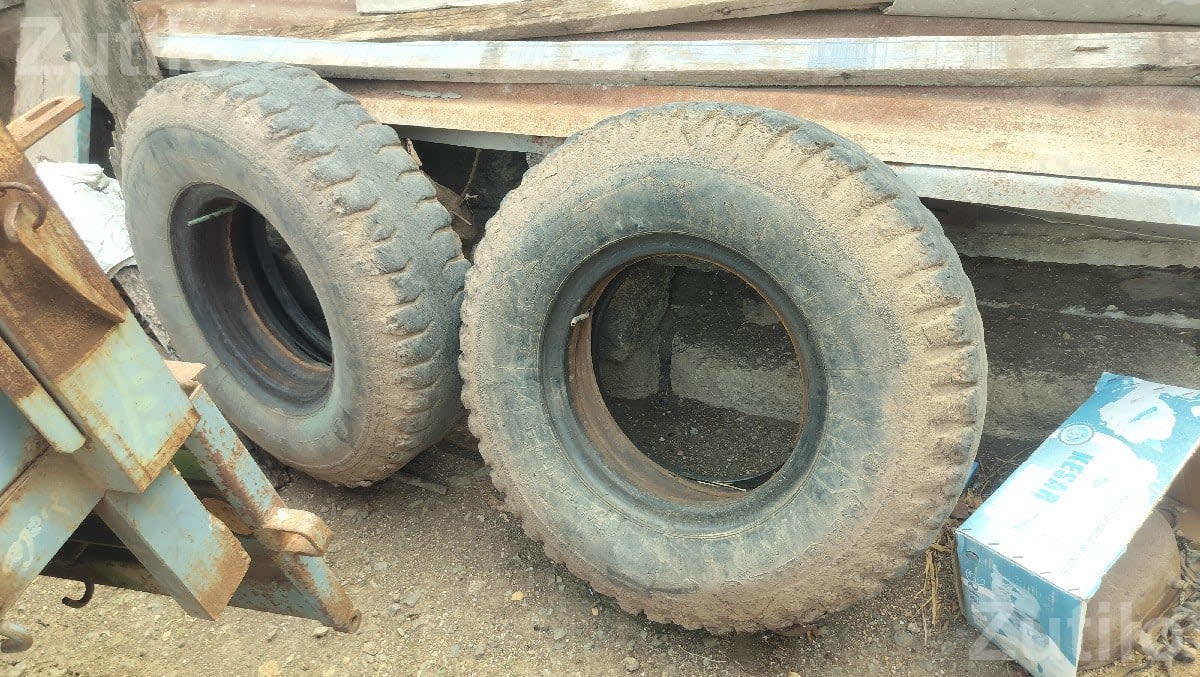 Pair of 9.16 Tube Tyres for Sale - Auto Parts - Bhanvad - Image 1