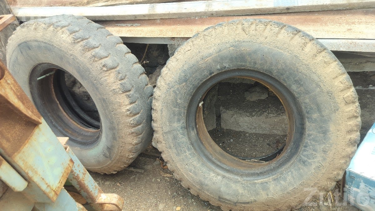 Pair of 9.16 Tube Tyres for Sale - Auto Parts - Bhanvad - Image 2