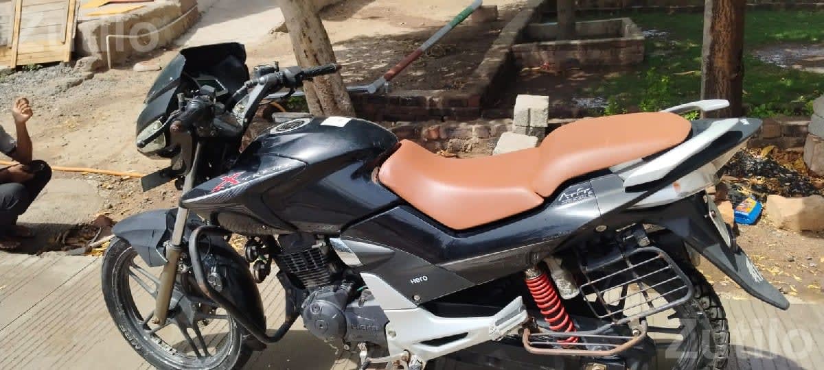 CBZ Xtreme 2013 Bike with New Tyres - બાઇક્સ - ધોરાજી - Image 2